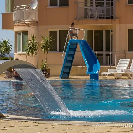 Black Sea Complex מלון